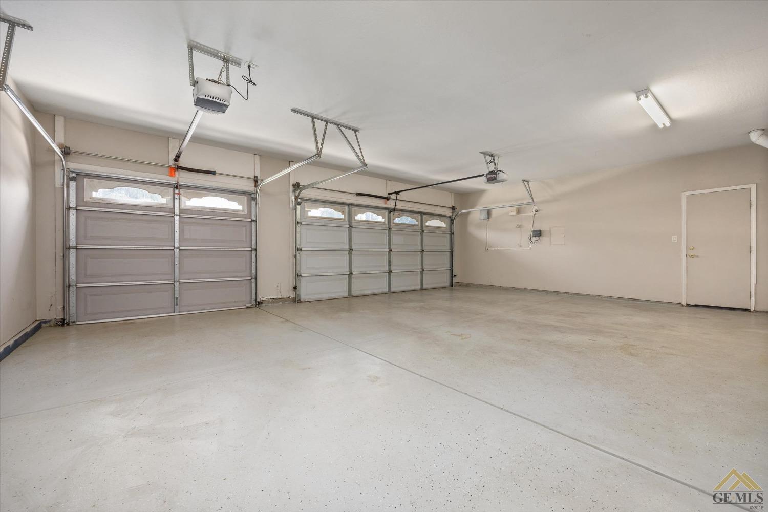 Undisclosed Address Bakersfield, CA 93311 - Photo 53 of 57 a view of a garage