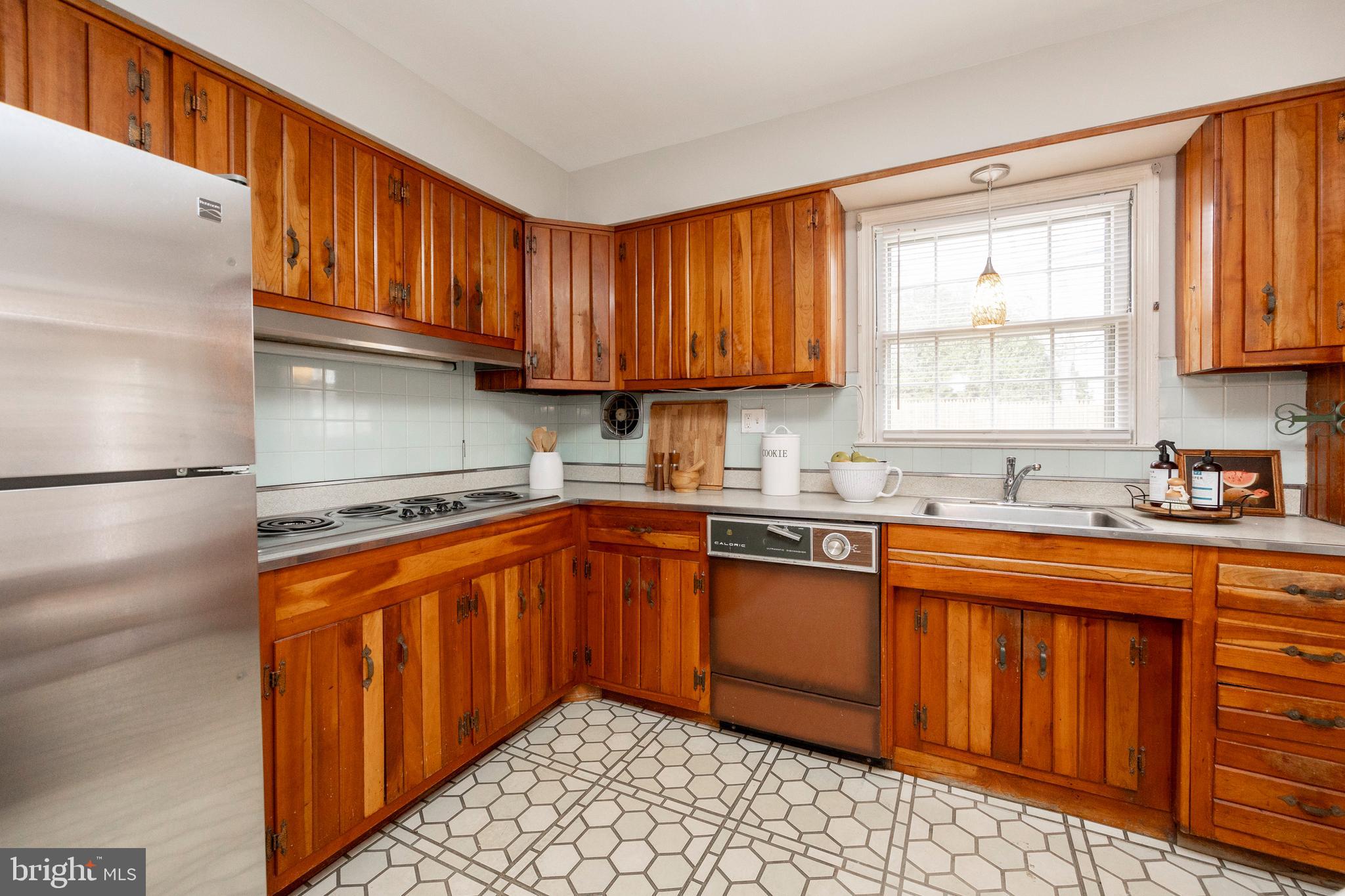 404 Sylvan Lane Devon, PA 19333 - Photo 12 of 42