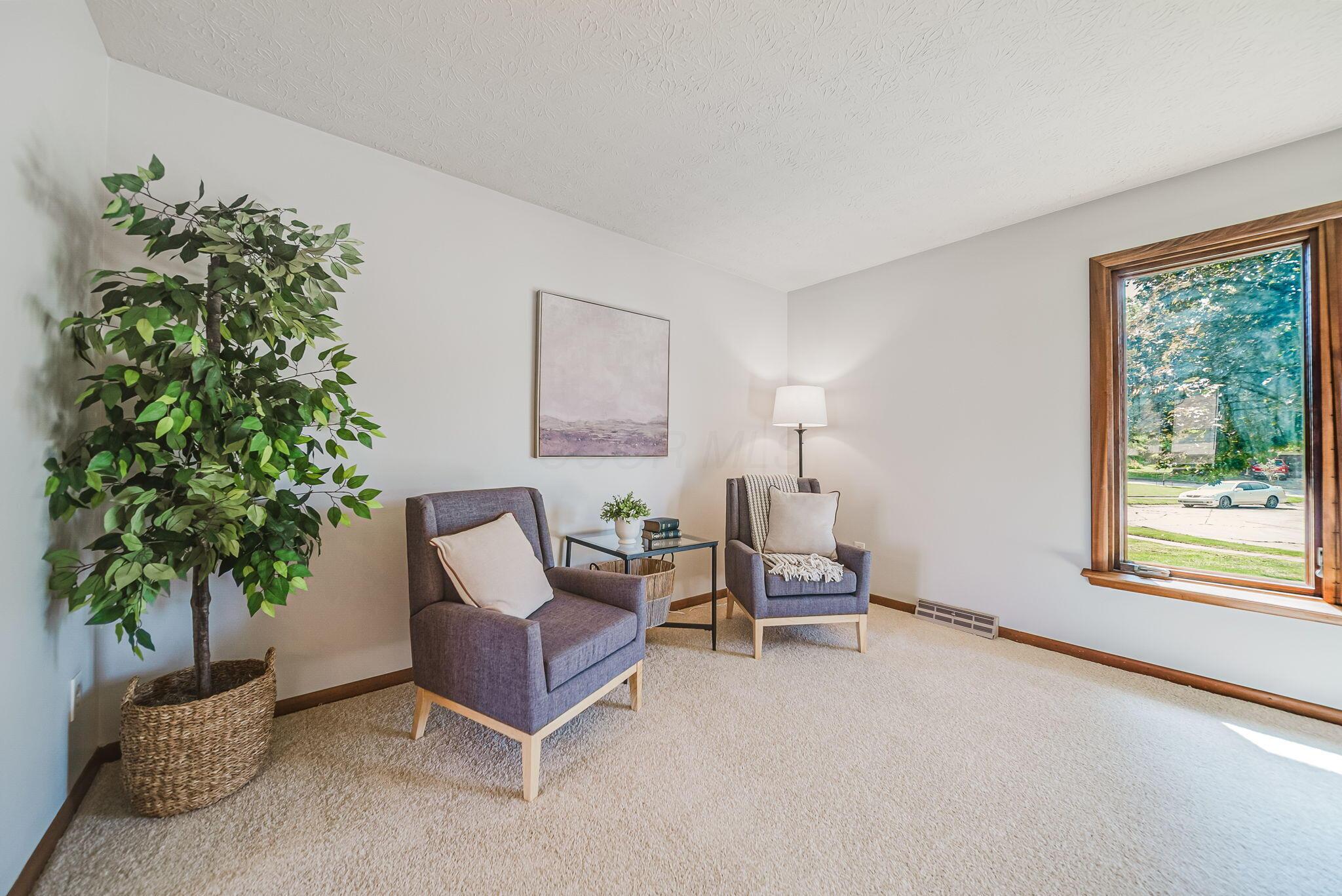 5256 Longrifle Road Westerville, OH 43081 - Photo 7 of 65 Family Room