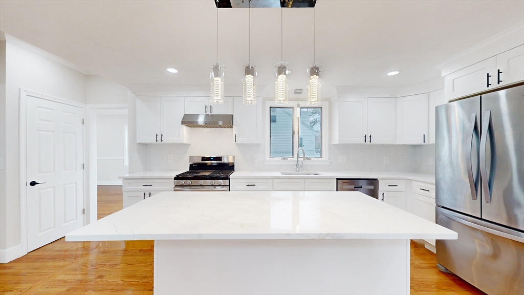 22 Baldwin Street Winchester, MA 01890 - Photo 8 of 22