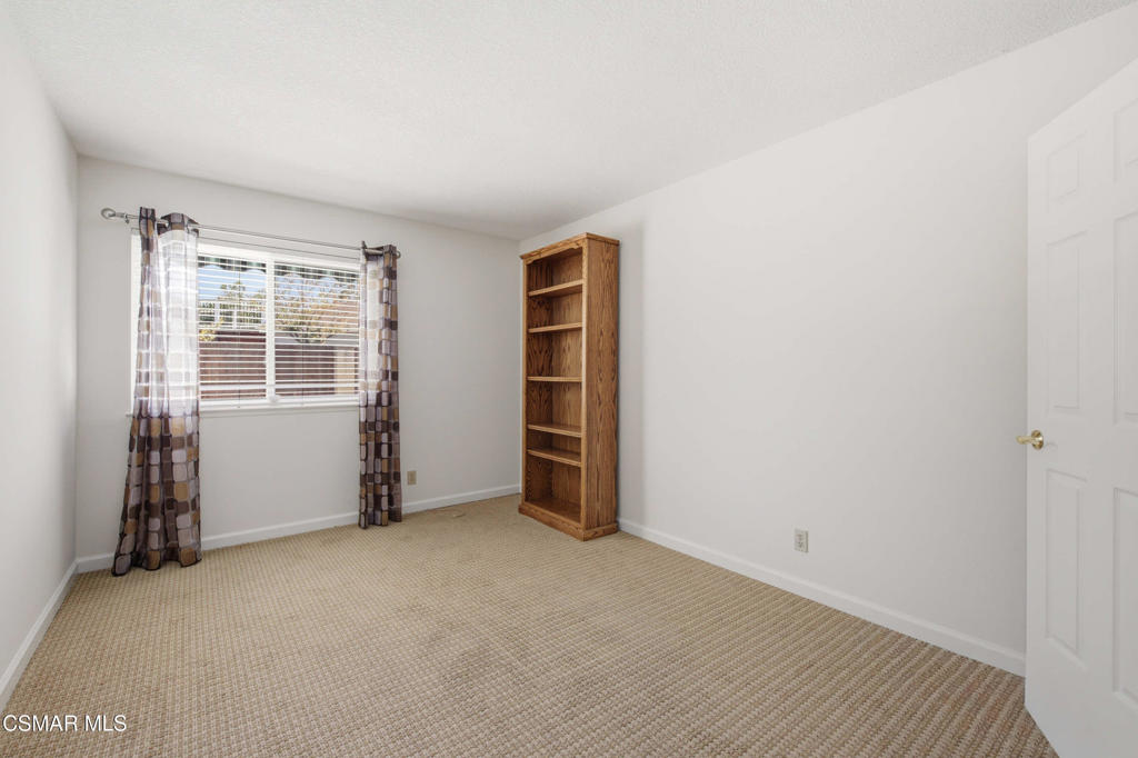 2720 Goldfield Place Simi Valley, CA 93063 - Photo 21 of 37