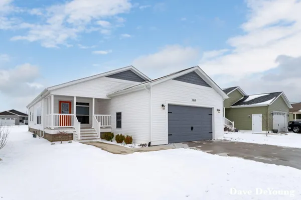 $229,900 | 5212 East Scenic Turn Lane, Holland, MI 49423