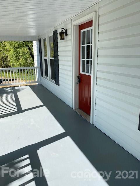 369 North Canton Road Canton, NC 28716 - Photo 6 of 21