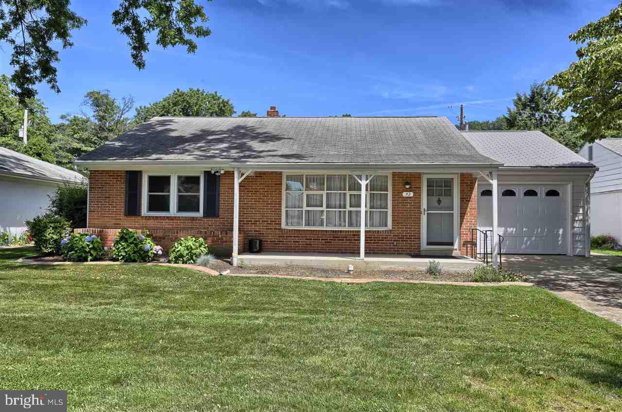 32 Fargreen Road Camp Hill, PA 17011 - Photo 1 of 25 Gallery Image 1