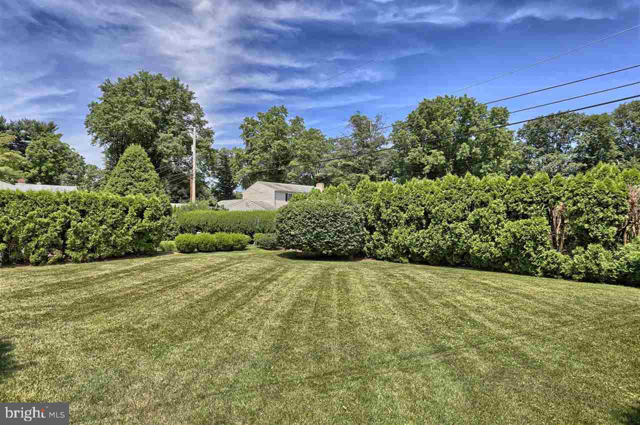 32 Fargreen Road Camp Hill, PA 17011 - Photo 6 of 25 Gallery Image 6