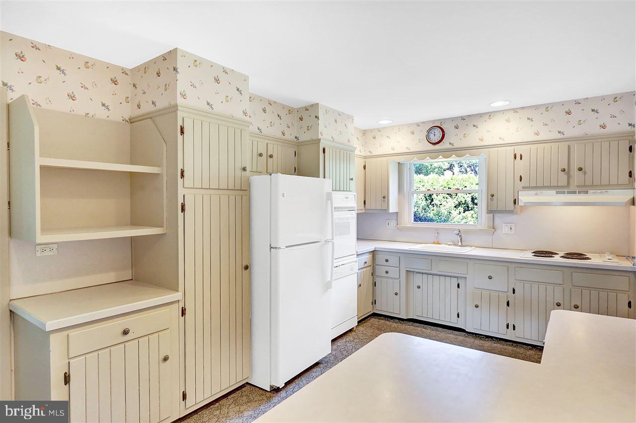 32 Fargreen Road Camp Hill, PA 17011 - Photo 10 of 25 Gallery Image 10