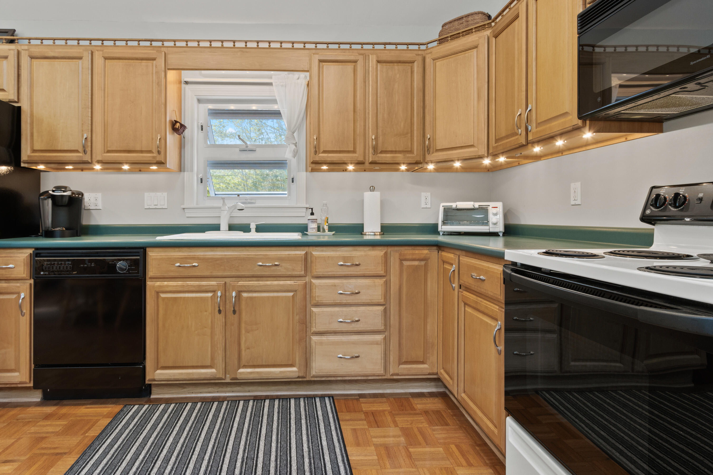 170 High Point Drive Frye Island, ME 04084 - Photo 10 of 45 kitchen
