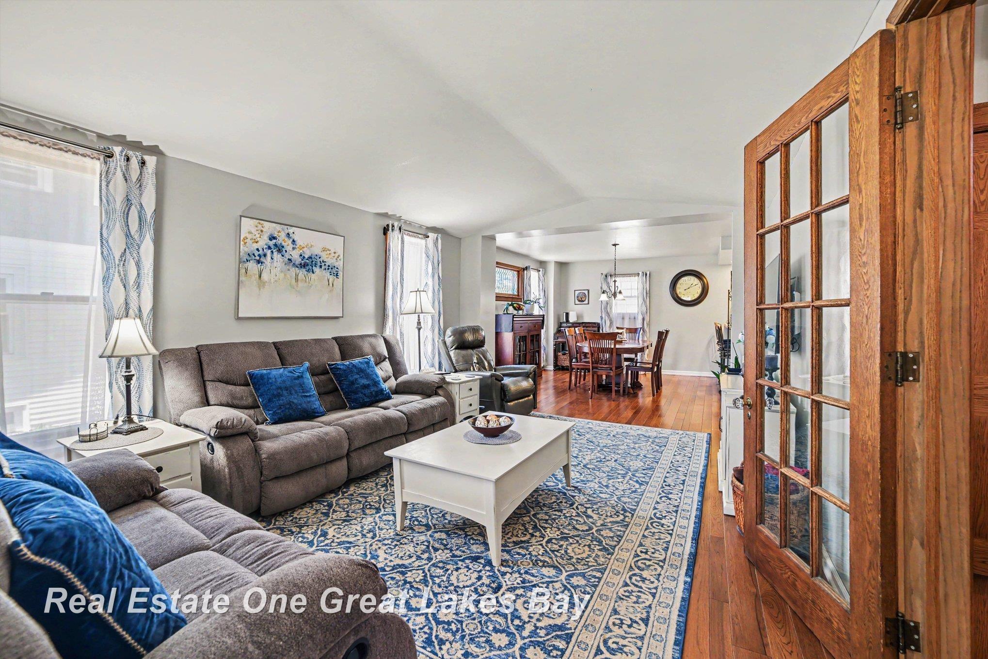 2107 10th Street Bay City, MI 48708 - Photo 5 of 31