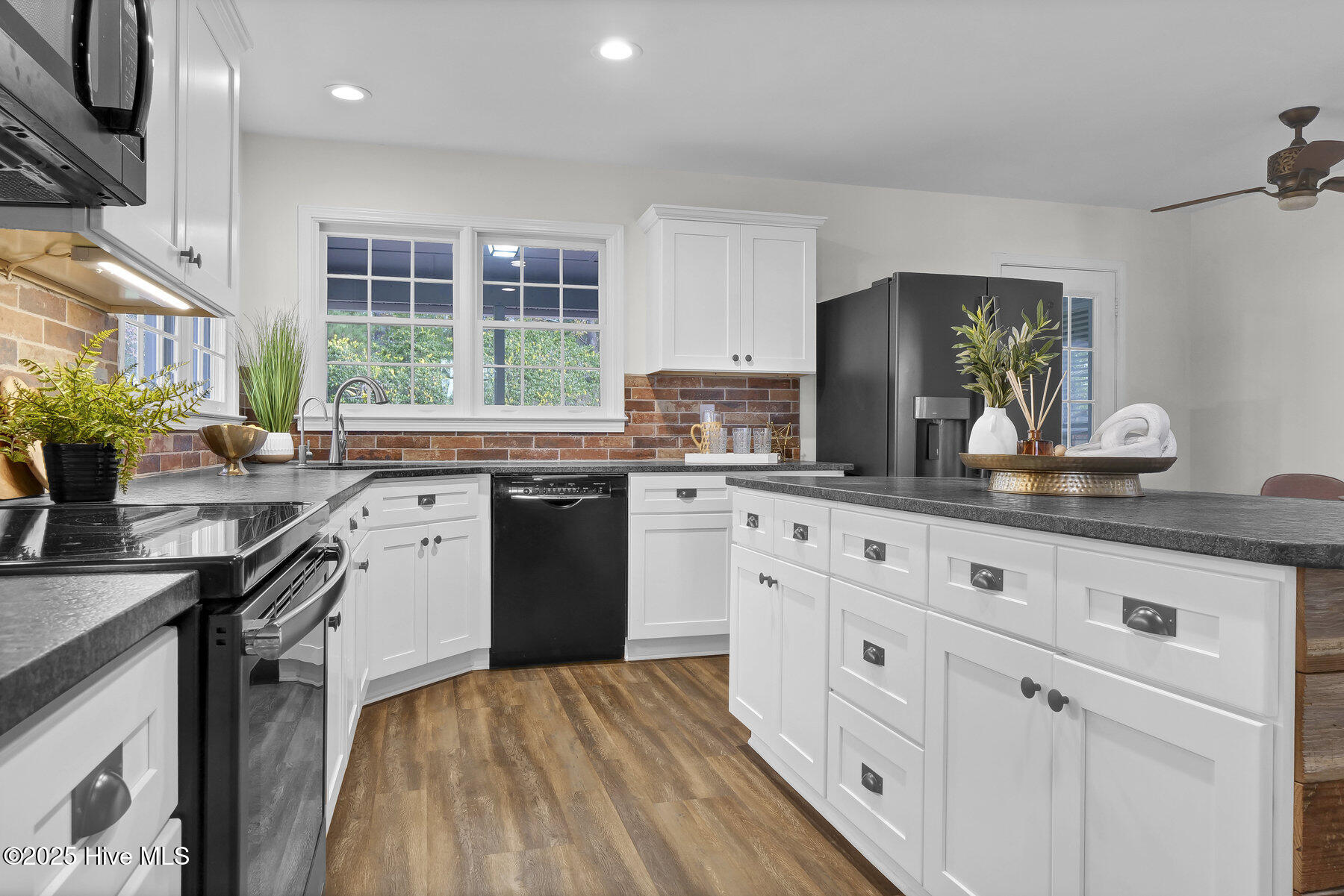 117 Center Drive Hampstead, NC 28443 - Photo 30 of 60 041_p2866732_111