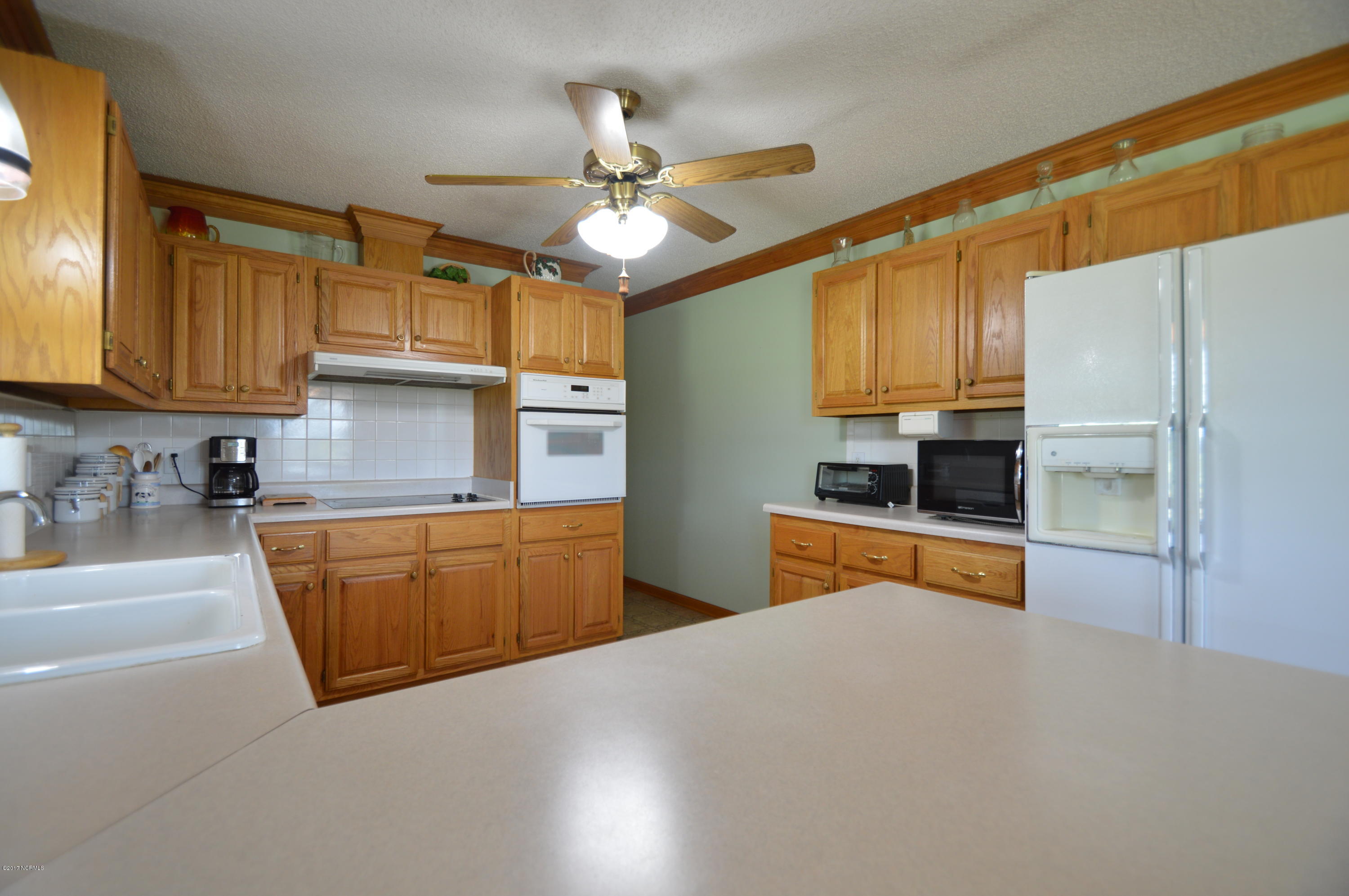 2019 Jolly Ole Field Road Grifton, NC 28530 - Photo 12 of 39 10