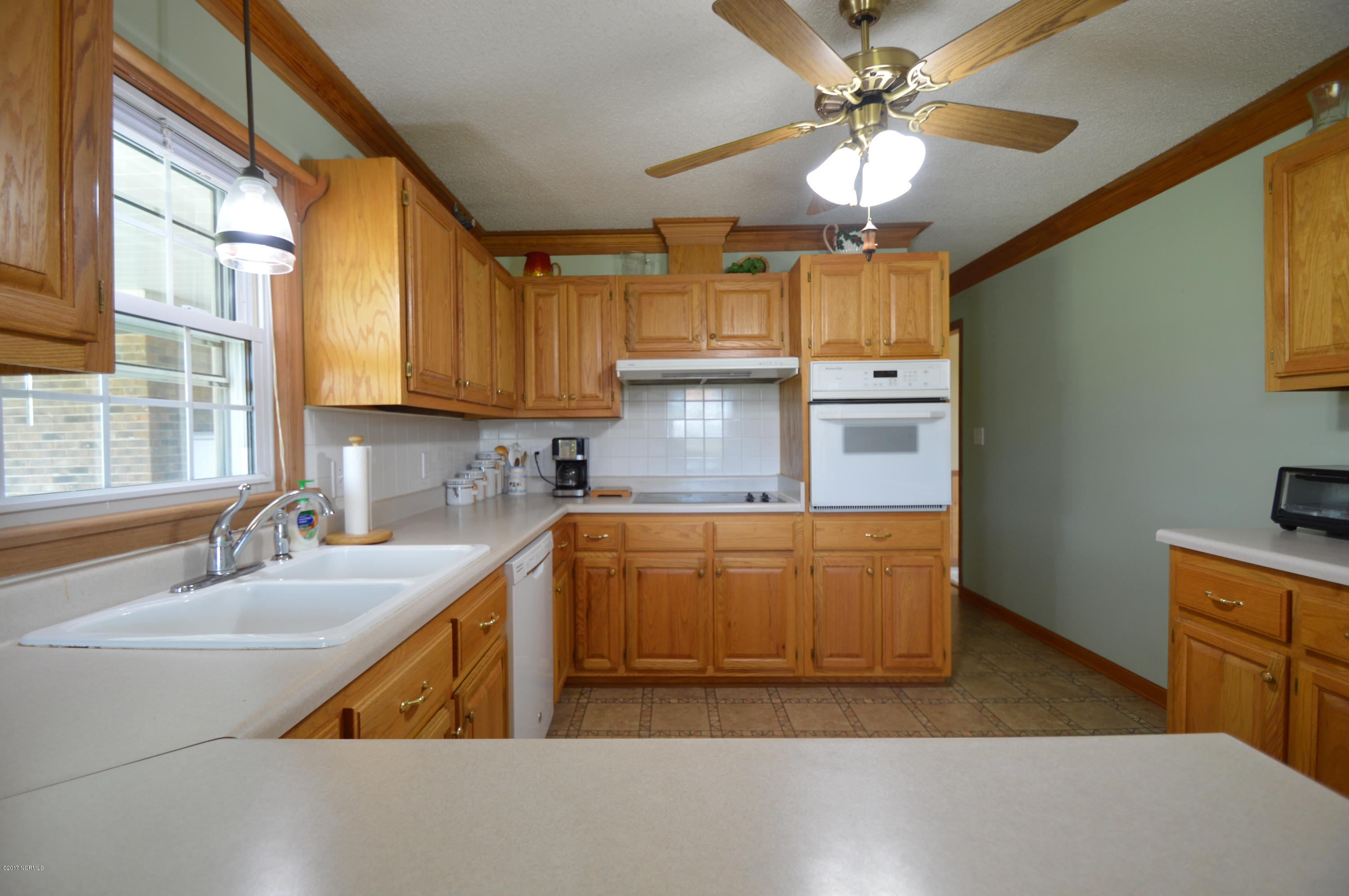 2019 Jolly Ole Field Road Grifton, NC 28530 - Photo 13 of 39 11