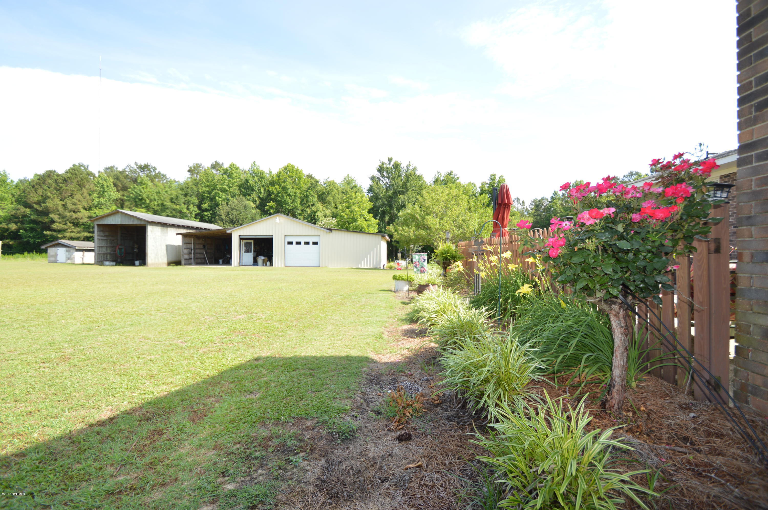 2019 Jolly Ole Field Road Grifton, NC 28530 - Photo 30 of 39 27
