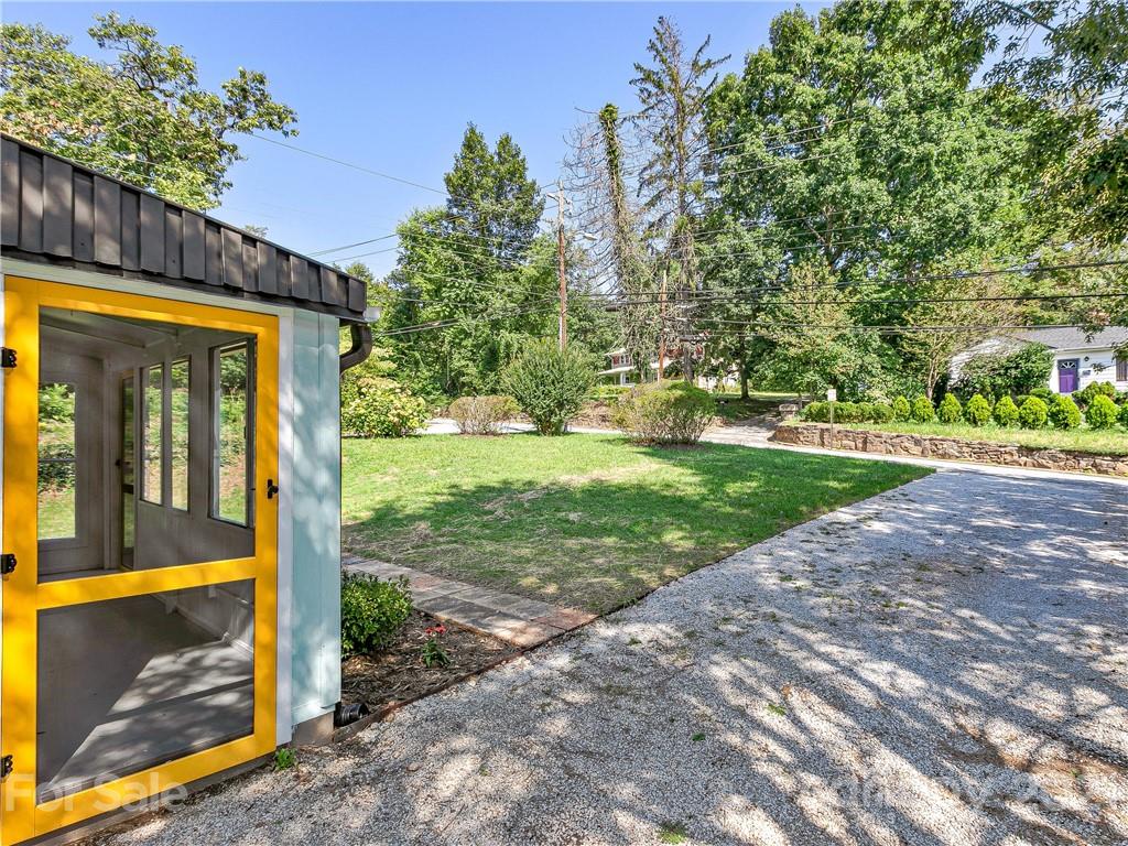 214 Edgewood Road Asheville, NC 28804 - Photo 3 of 12 Gallery Image 3