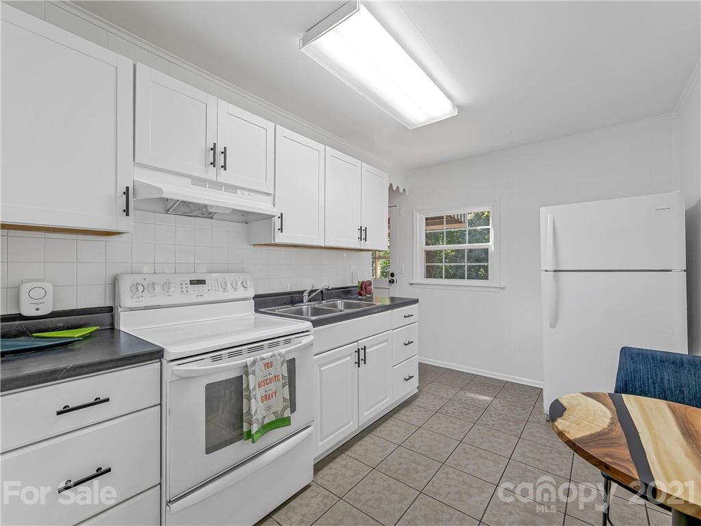 214 Edgewood Road Asheville, NC 28804 - Photo 7 of 12 Gallery Image 7