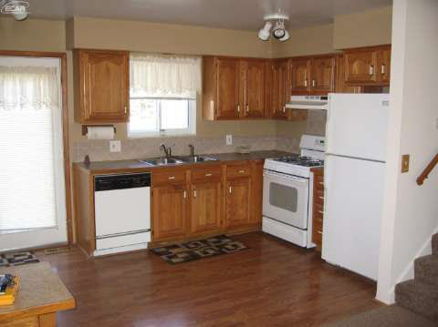 6473 North Oak Road Davison, MI 48423 - Photo 10 of 15 20452464-9.JPG