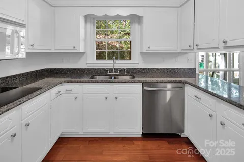 $625,000 | 2901 Goneaway Road, Charlotte, NC 28210