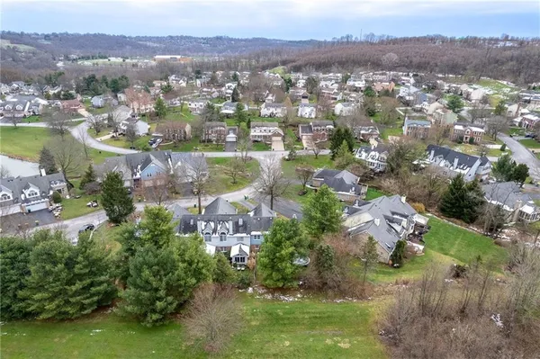 $324,900 | 1217 Parkside Drive, Bridgeville, PA 15017