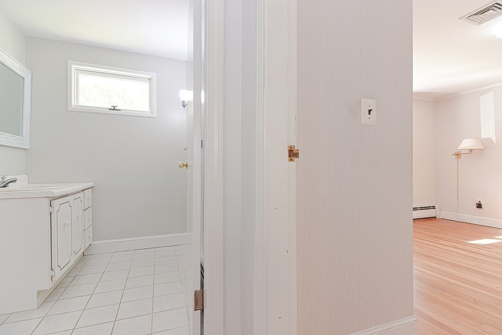 79 Old Nahant Road Wakefield, MA 01880 - Photo 20 of 42 Gallery Image 20