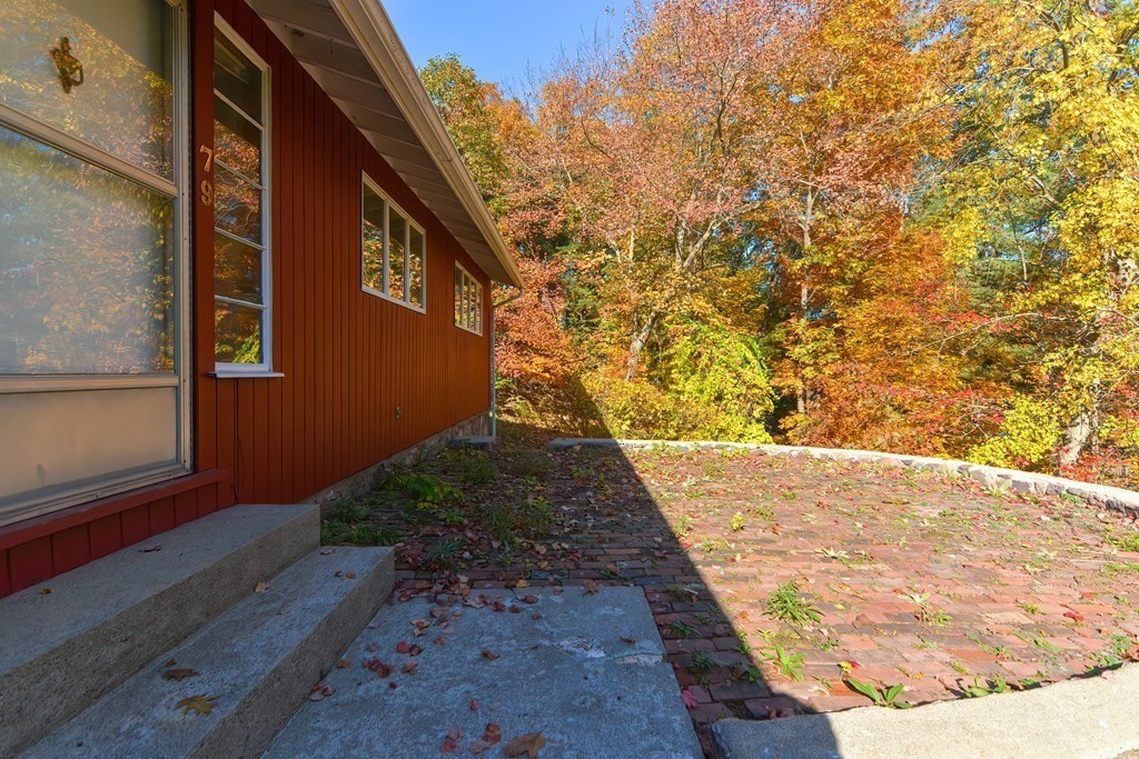 79 Old Nahant Road Wakefield, MA 01880 - Photo 4 of 42 Gallery Image 4
