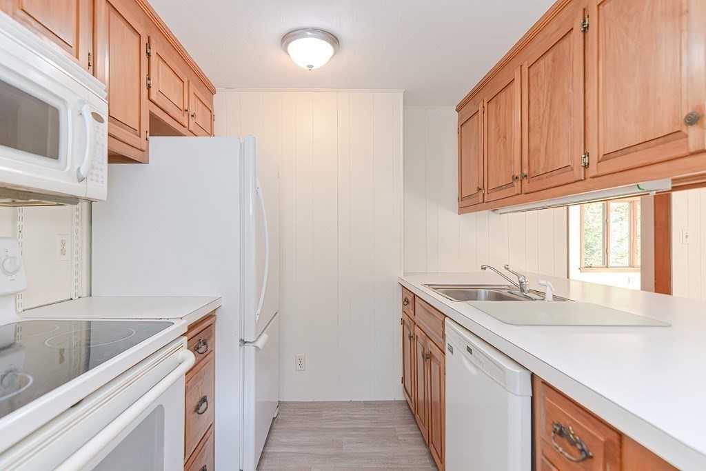 79 Old Nahant Road Wakefield, MA 01880 - Photo 10 of 42 Gallery Image 10