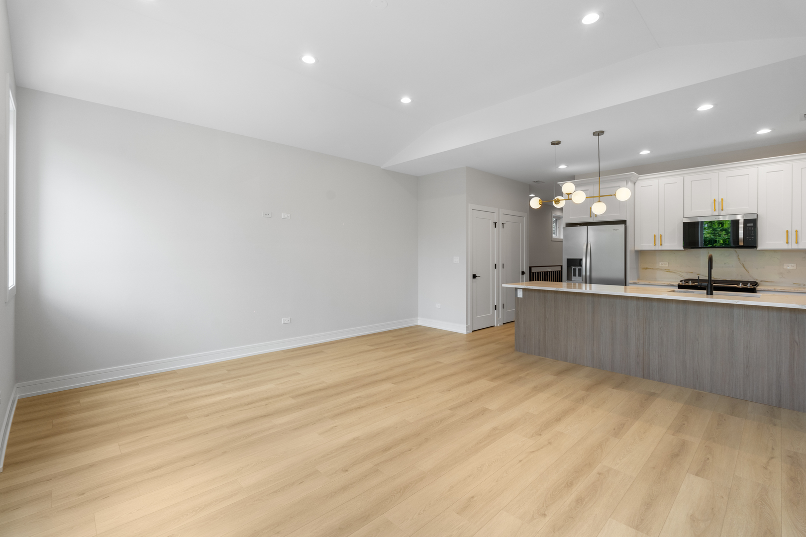 5004 South Prairie Avenue Chicago, IL 60615 - Photo 14 of 34