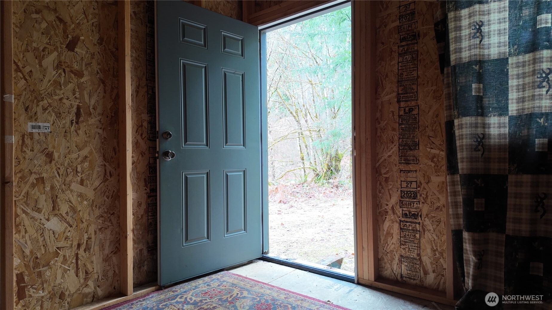 64084 Cascade River Road, Unit D1204 Marblemount, WA 98267 - Photo 17 of 26 a view of front door