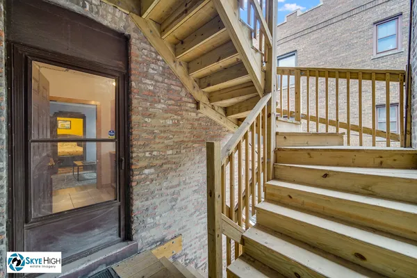 $199,000 | 945 East Hyde Park Boulevard, Unit 2, Chicago, IL 60615