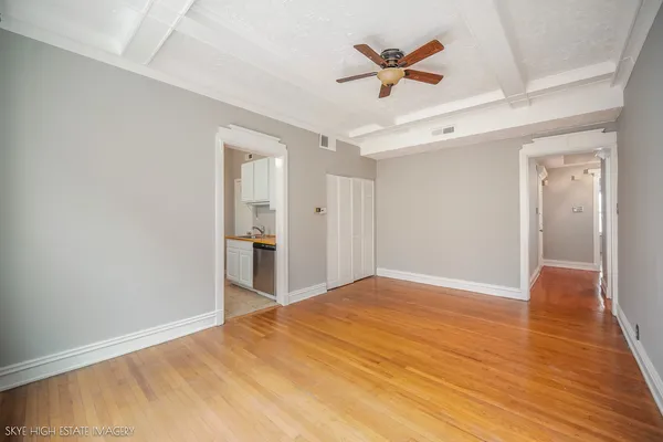 $199,000 | 945 East Hyde Park Boulevard, Unit 2, Chicago, IL 60615