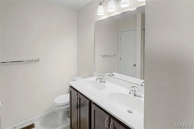 $285,000 | 106 Shiloh Ridge Drive, Shiloh, IL 62221