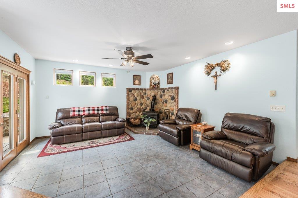 11516 Upper Crystal Bay Road Post Falls, ID 83854 - Photo 12 of 72 Gallery Image 12