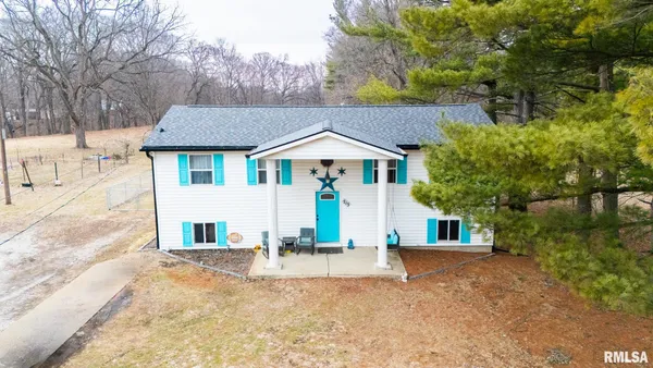 $214,900 | 713 Pekin Avenue, Creve Coeur, IL 61610