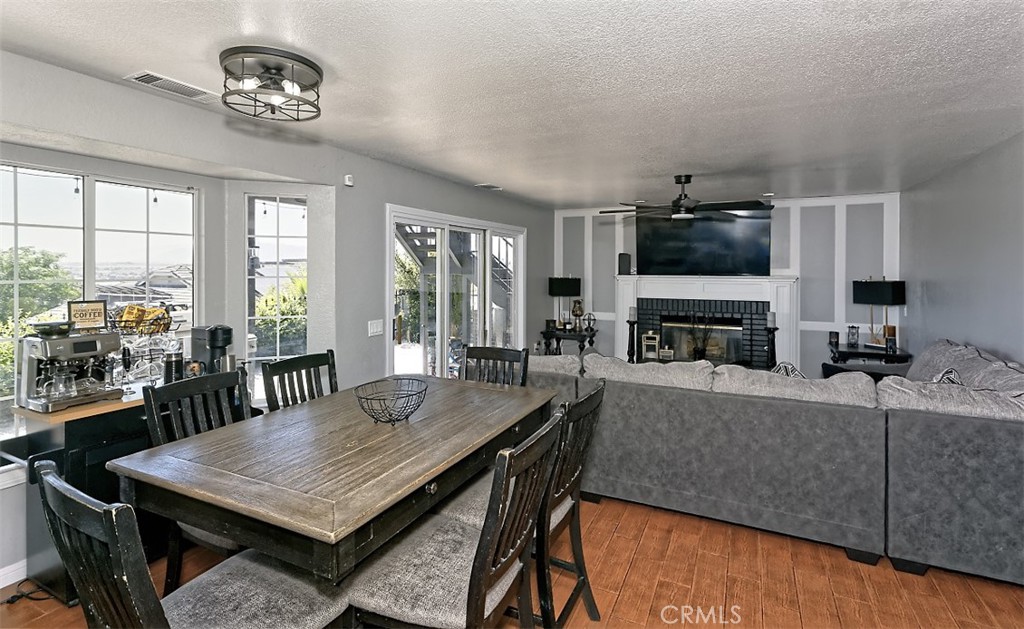 13665 Hidden Valley Road Victorville, CA 92395 - Photo 13 of 37