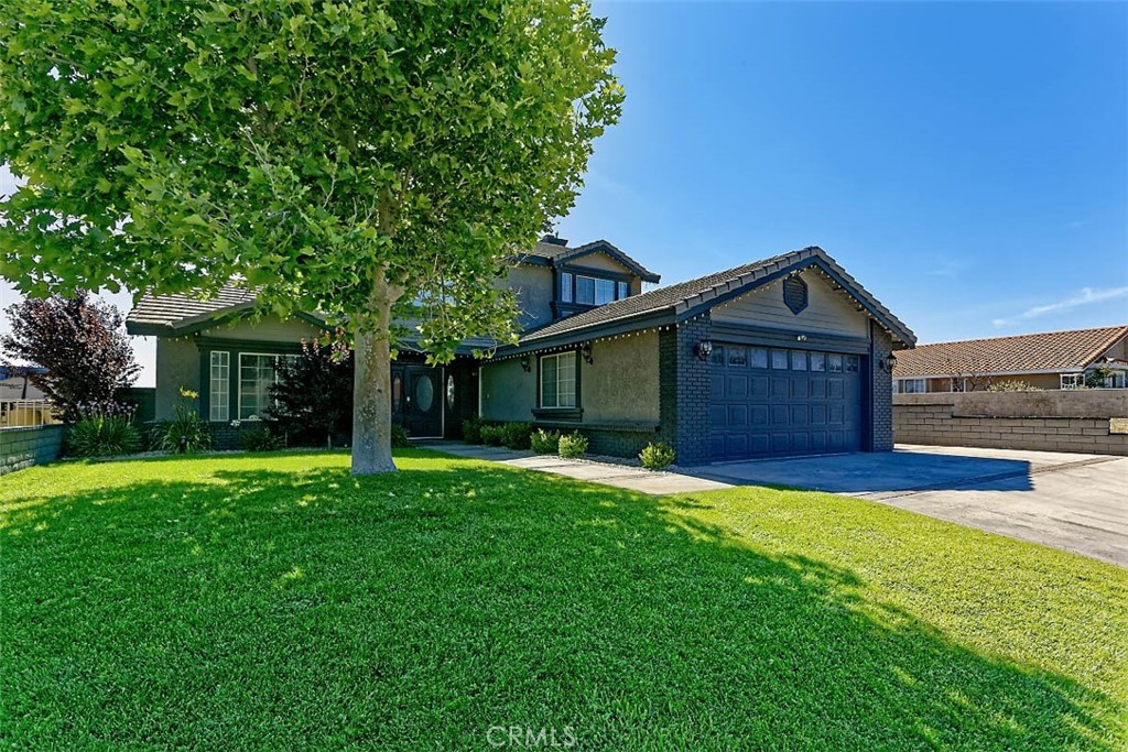 13665 Hidden Valley Road Victorville, CA 92395 - Photo 2 of 37