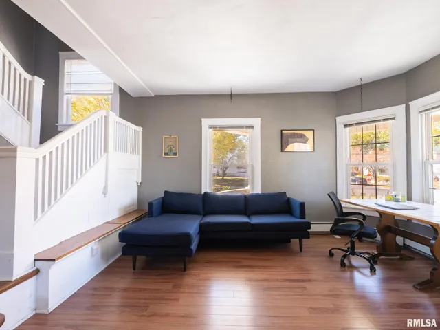 $175,000 | 700 East Maywood Avenue, Peoria, IL 61603