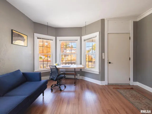 $175,000 | 700 East Maywood Avenue, Peoria, IL 61603