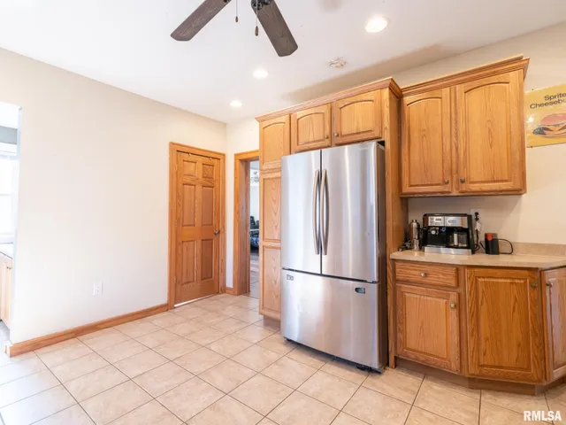 $175,000 | 700 East Maywood Avenue, Peoria, IL 61603