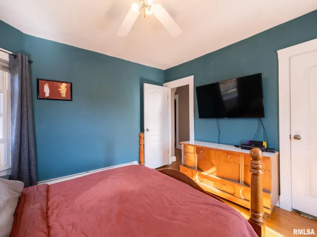 $175,000 | 700 East Maywood Avenue, Peoria, IL 61603