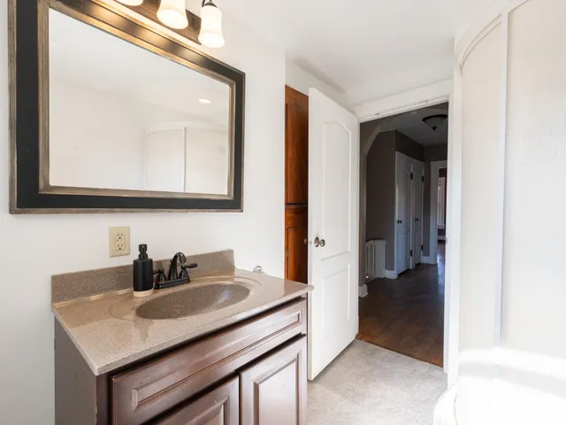 $175,000 | 700 East Maywood Avenue, Peoria, IL 61603