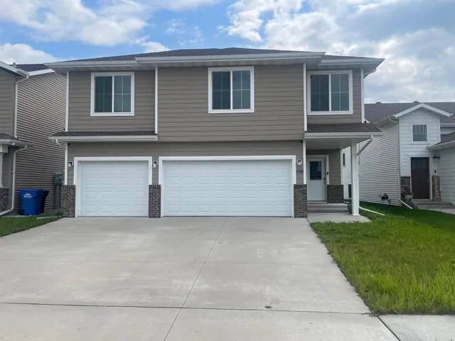 $2,400 | 1558 68th Avenue South, Fargo, ND 58104
