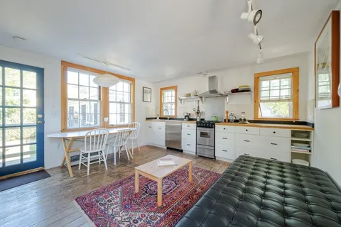 $2,600,000 | 6 Daggett Lane, Provincetown, MA 02657