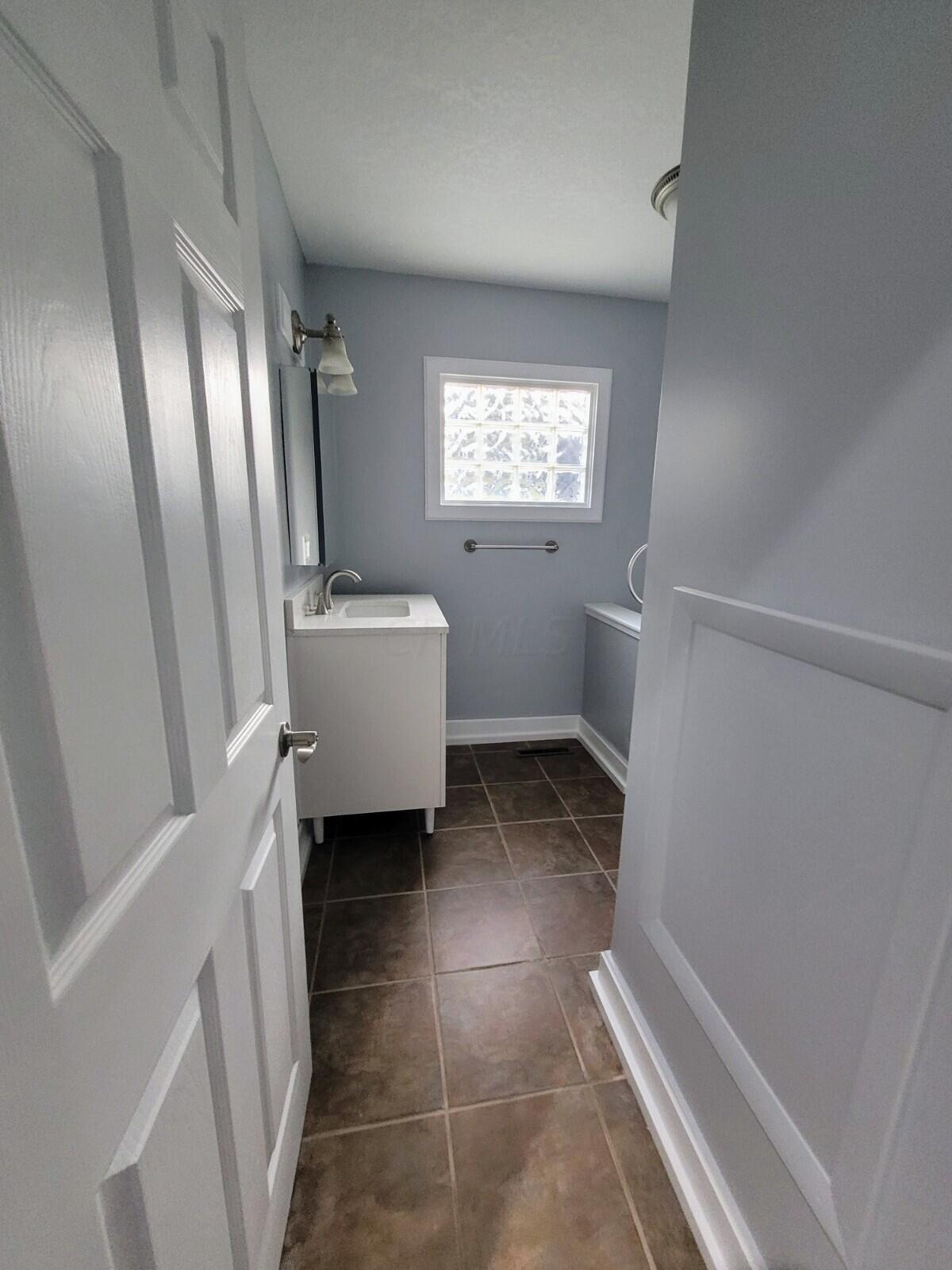 461 Wooster Road Mount Vernon, OH 43050 - Photo 27 of 32 Downstairs Bathroom 1