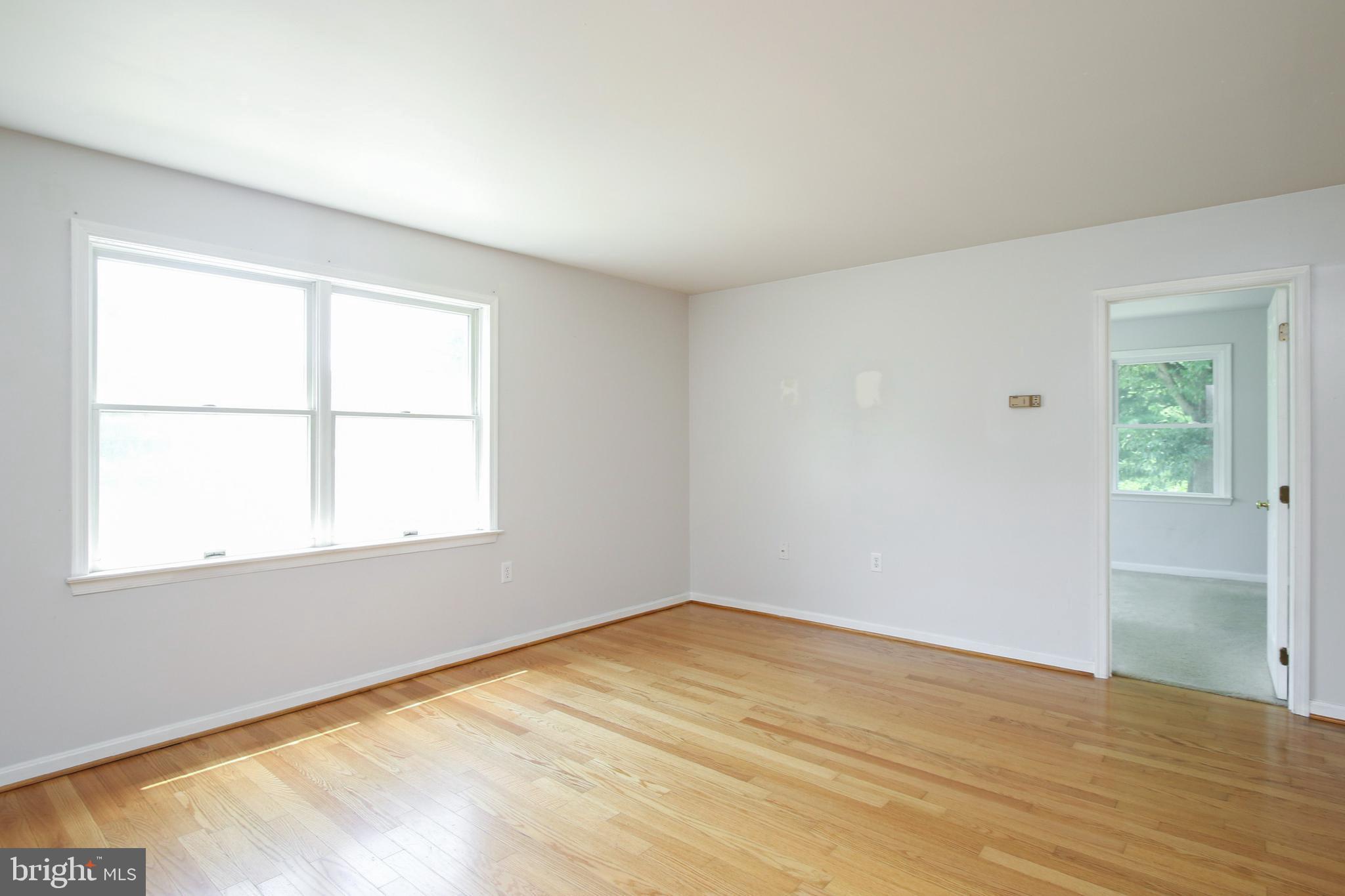 11920 Liberty Road, Unit 102A Frederick, MD 21701 - Photo 8 of 22 Living Room