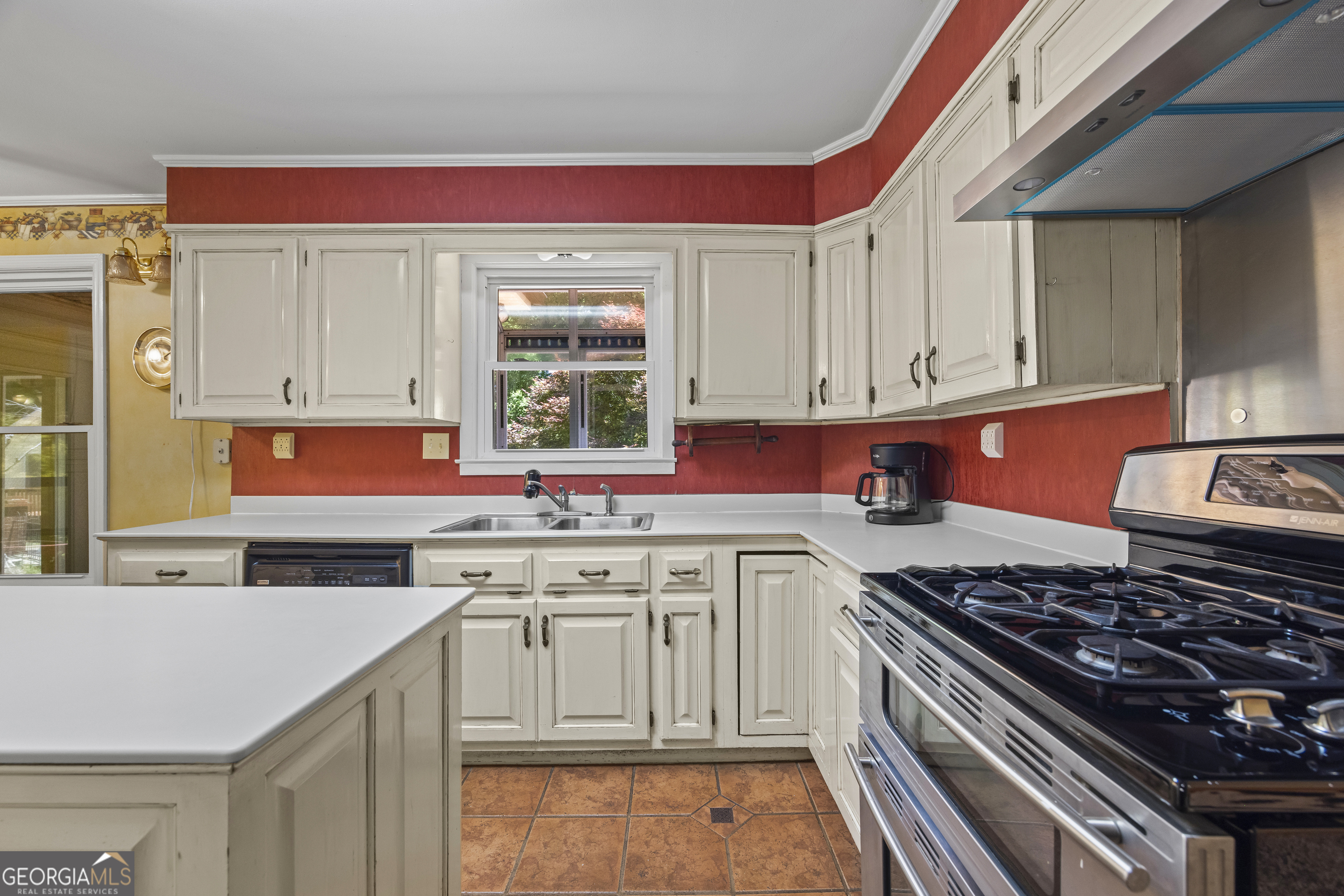 511 Rhodes Drive Elberton, GA 30635 - Photo 14 of 90