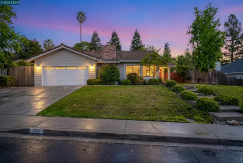 $1,899,000 | 230 Royal Palm Place, Danville, CA 94526