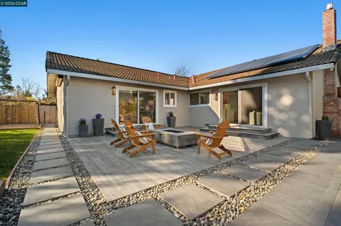 $1,899,000 | 230 Royal Palm Place, Danville, CA 94526