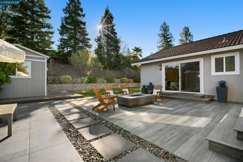 $1,899,000 | 230 Royal Palm Place, Danville, CA 94526