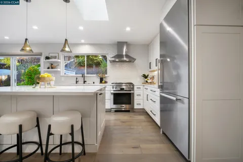 $1,899,000 | 230 Royal Palm Place, Danville, CA 94526