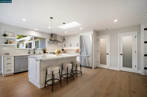 $1,899,000 | 230 Royal Palm Place, Danville, CA 94526