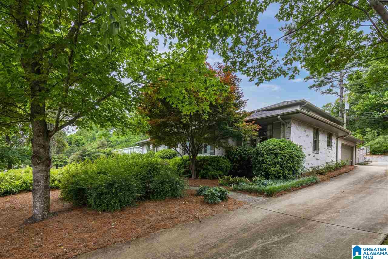 1832 Laurel Road Birmingham, AL 35216 - Photo 3 of 49