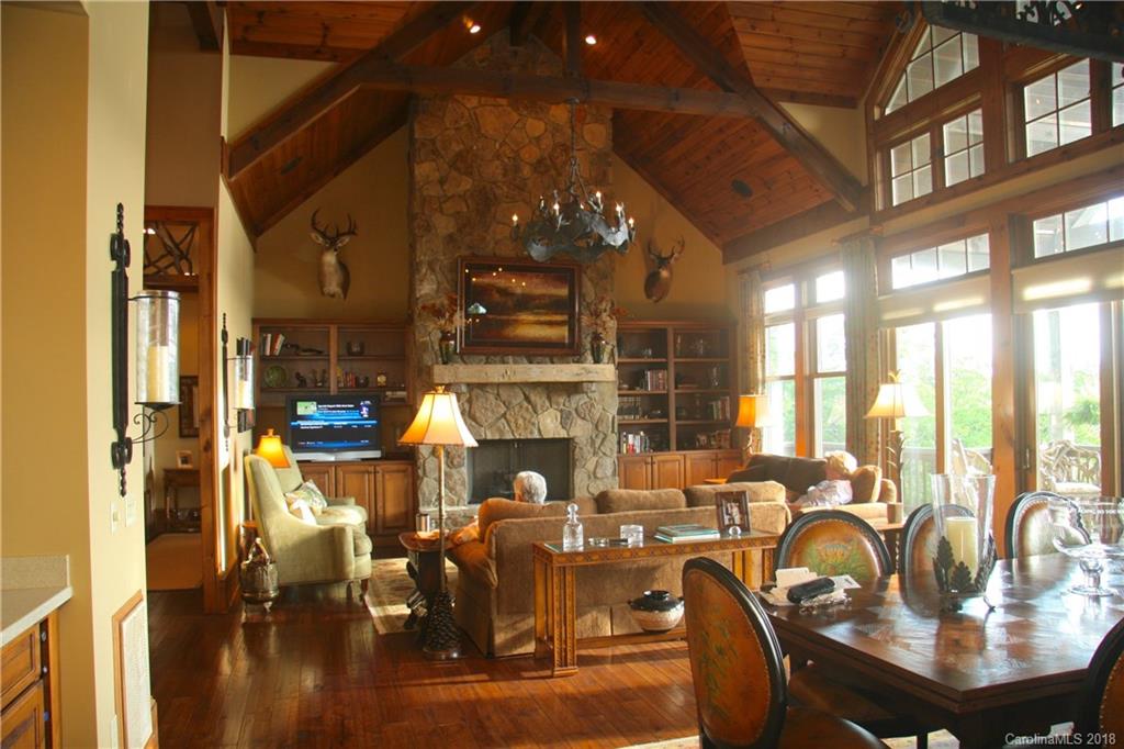 355 Round Top Mountain Road Sapphire, NC 28774 - Photo 4 of 27 Gallery Image 4